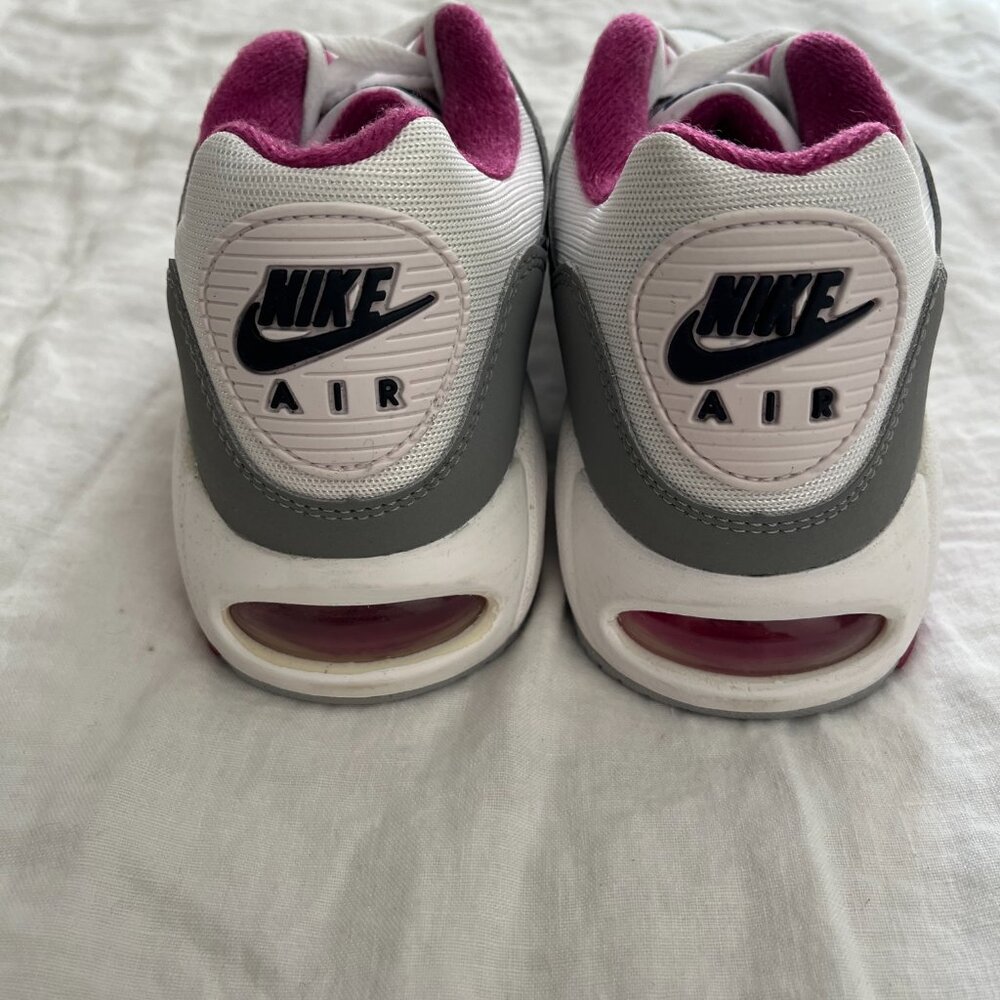 Nike Women's Air Max Correlate Sneakers - Picture 5 of 6